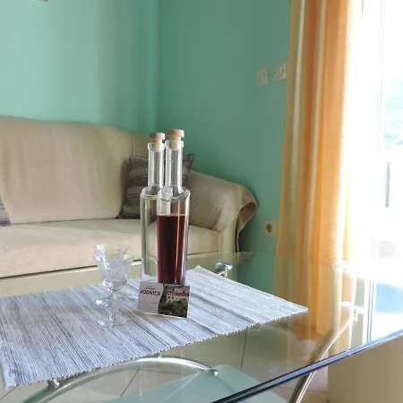 By The Sea Mali Apartment *