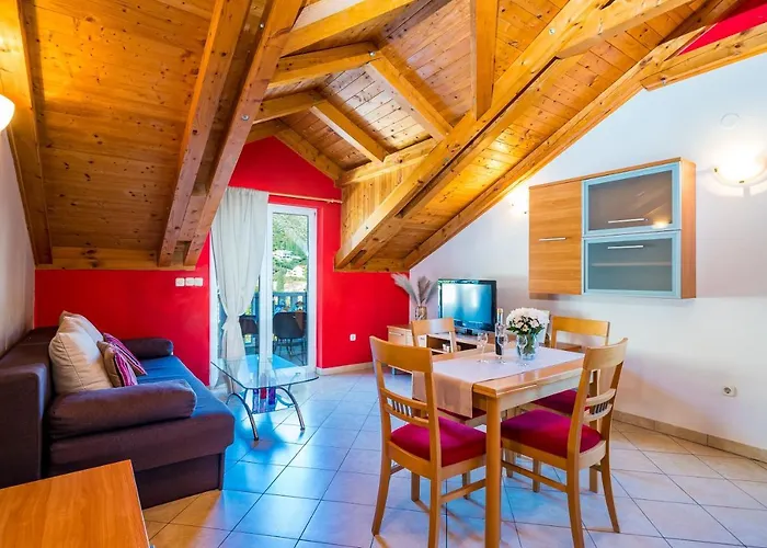 By The Sea Mali Apartament *